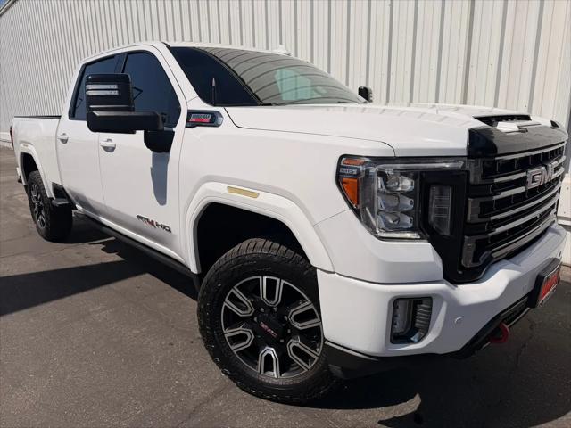 2022 GMC Sierra 2500HD 4WD Crew Cab Standard Bed AT4 for sale in Reedley, CA