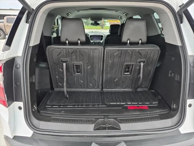 2023 GMC Acadia AWD SLT