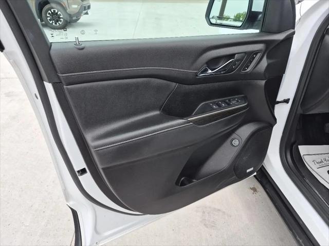 2023 GMC Acadia AWD SLT