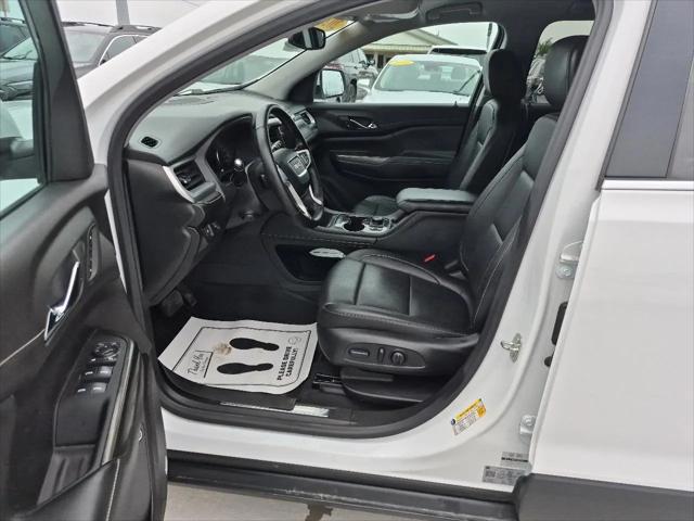 2023 GMC Acadia AWD SLT