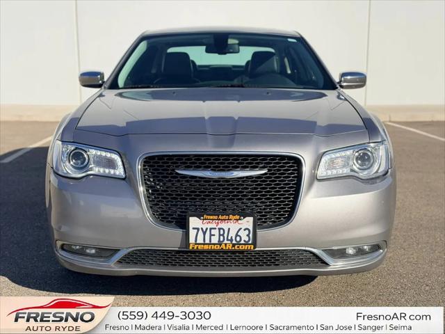 2017 Chrysler 300 C
