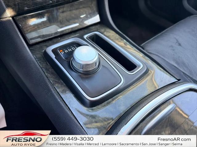 2017 Chrysler 300 C