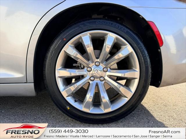 2017 Chrysler 300 C