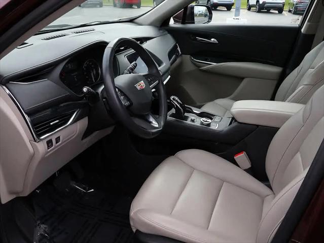 2023 Cadillac XT4 AWD Premium Luxury