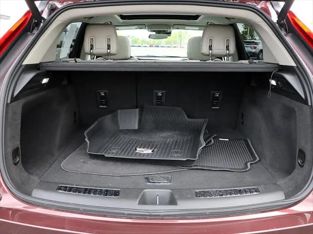 2023 Cadillac XT4 AWD Premium Luxury