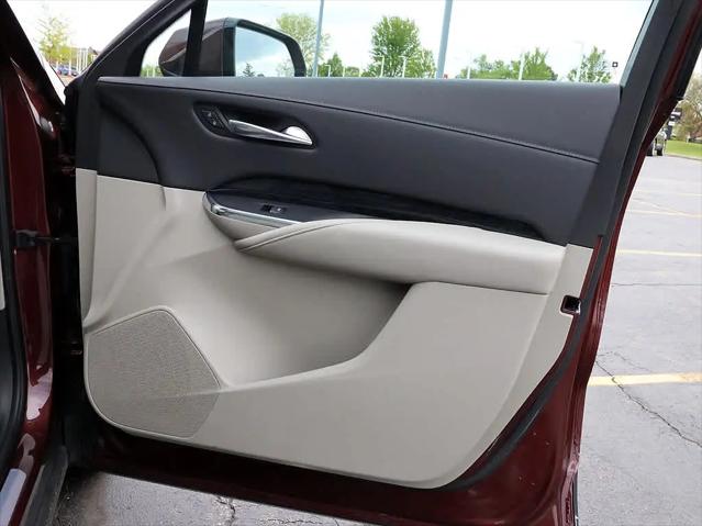2023 Cadillac XT4 AWD Premium Luxury