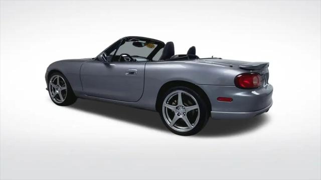 2004 Mazda MX-5 Cloth