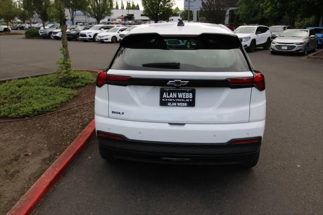 2027 Chevrolet Bolt LT FWD