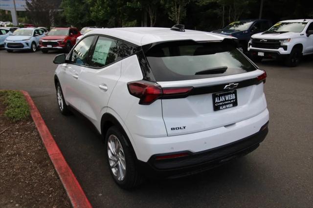 2027 Chevrolet Bolt LT FWD