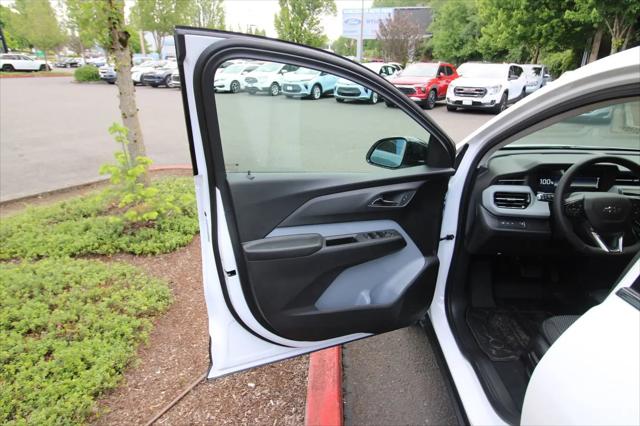 2027 Chevrolet Bolt LT FWD