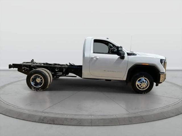 2026 GMC Sierra 3500HD SLE