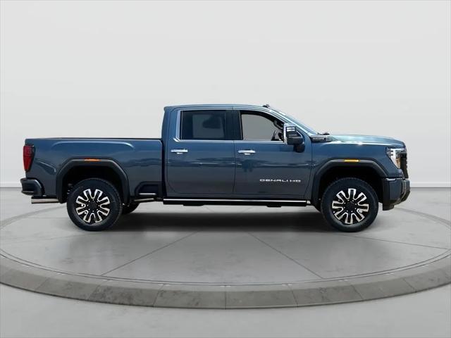 2026 GMC Sierra 2500HD Crew Cab, Standard Bed, Denali Ultimate, 4WD