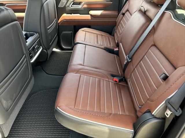 2026 GMC Sierra 2500HD Crew Cab, Standard Bed, Denali Ultimate, 4WD