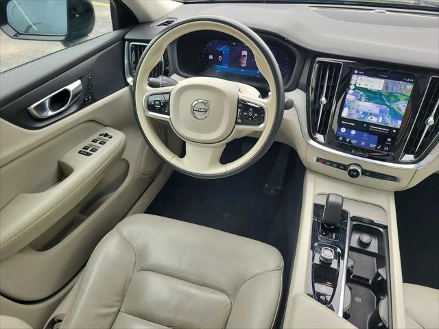 2024 Volvo S60 B5 Plus Dark Theme