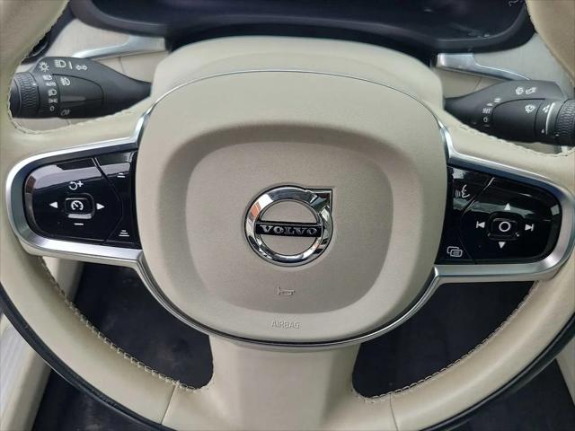 2024 Volvo S60 B5 Plus Dark Theme