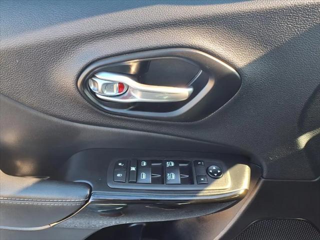 2023 Jeep Cherokee Altitude Lux 4x4