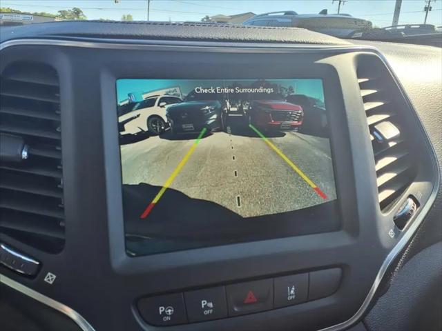 2023 Jeep Cherokee Altitude Lux 4x4