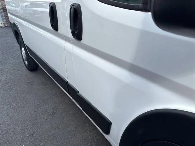 2019 Ram ProMaster Cargo Van Low Roof 136" WB