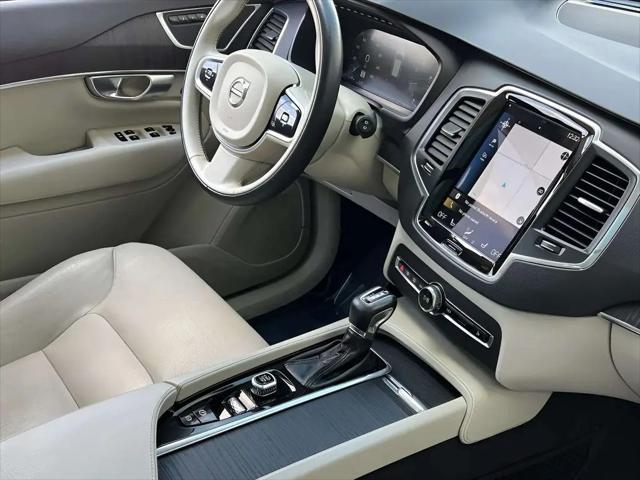 2020 Volvo XC90 T6 Momentum 7 Passenger