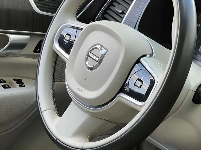 2020 Volvo XC90 T6 Momentum 7 Passenger