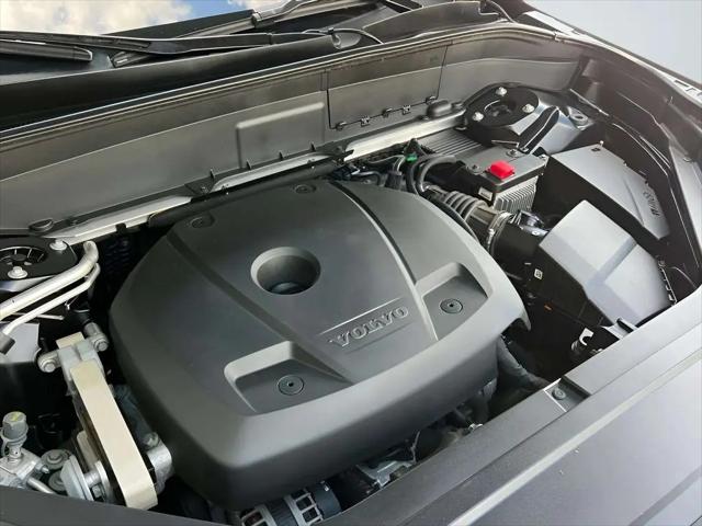 2020 Volvo XC90 T6 Momentum 7 Passenger