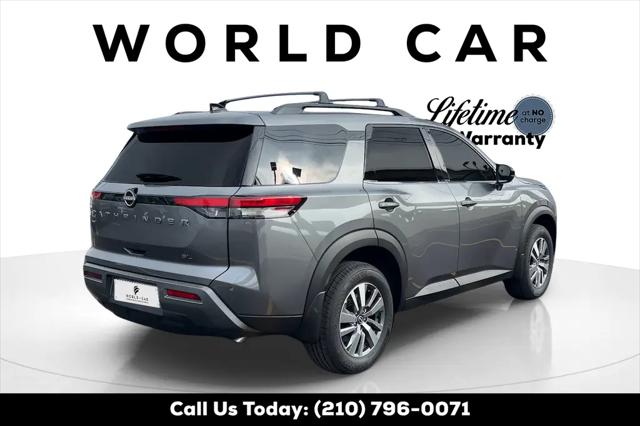 2026 Nissan Pathfinder SL