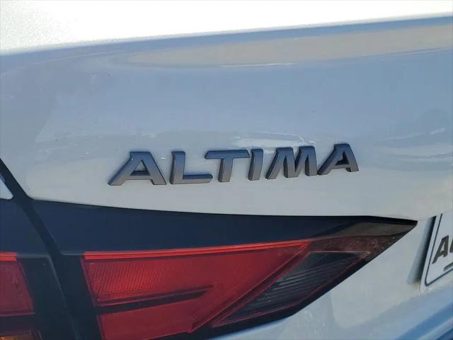 2023 Nissan Altima SR FWD