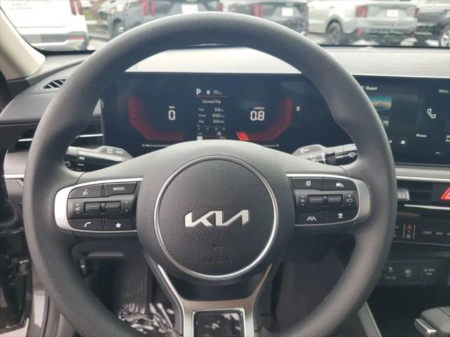2026 Kia K5 LXS FWD