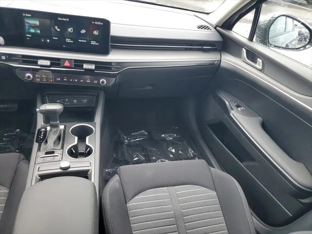 2026 Kia K5 LXS FWD