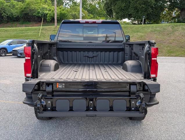 2026 Chevrolet Silverado 2500HD Crew Cab, Long Bed, High Country, 4WD