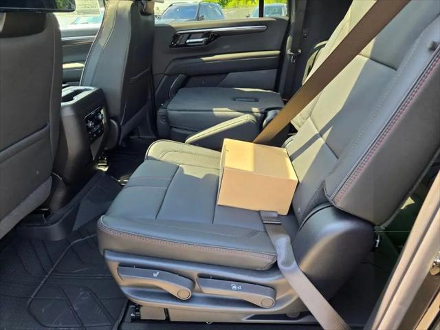 2026 Chevrolet Suburban RST, 4WD