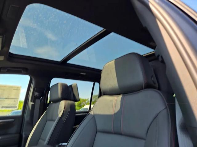 2026 Chevrolet Suburban RST, 4WD
