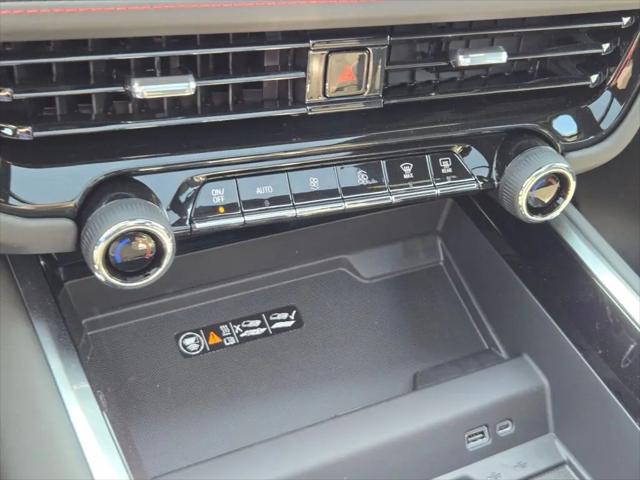 2026 Chevrolet Suburban RST, 4WD