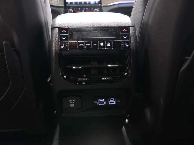 2022 Jeep Grand Cherokee Summit 4x4