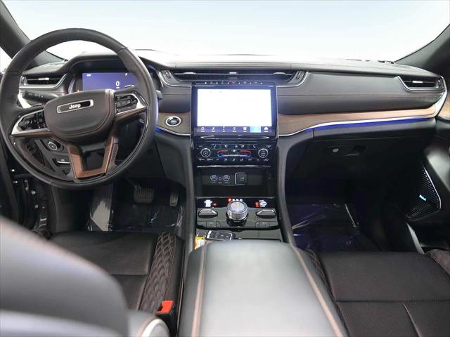 2022 Jeep Grand Cherokee Summit 4x4