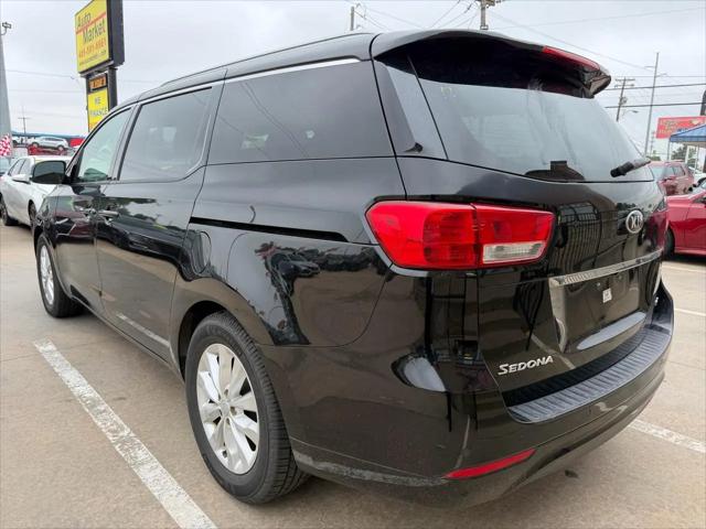 2017 Kia Sedona EX