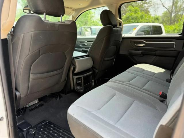 2019 Ram 1500 Big Horn/Lone Star Crew Cab 4x4 6'4" Box