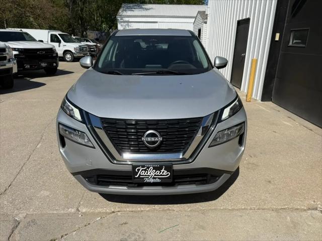 2022 Nissan Rogue SV FWD