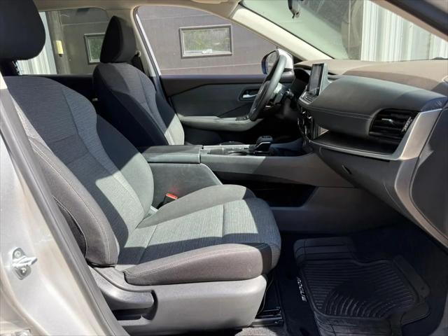 2022 Nissan Rogue SV FWD