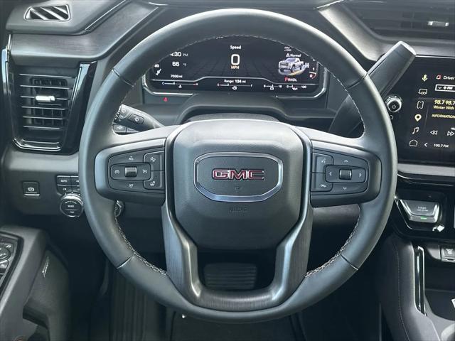 2025 GMC Sierra 2500HD 4WD Crew Cab Standard Bed AT4