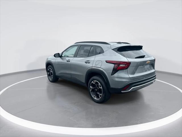 2025 Chevrolet Trax FWD LT