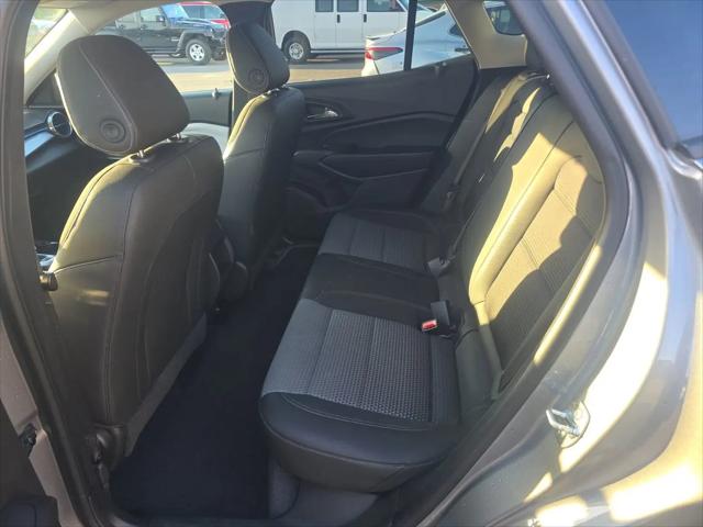2025 Chevrolet Trax FWD LT