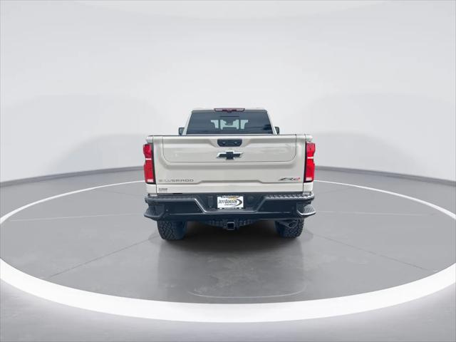 2026 Chevrolet Silverado 2500HD Crew Cab, Standard Bed, XR2, 4WD