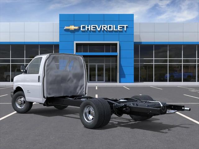 2026 Chevrolet Express Cutaway 4500 Van