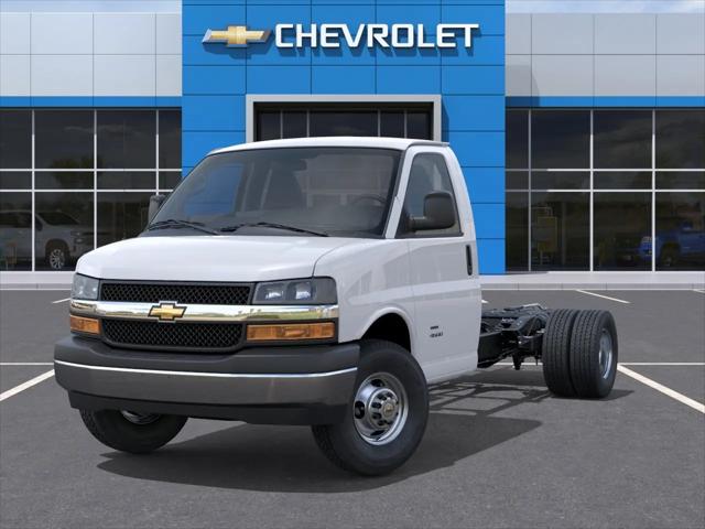 2026 Chevrolet Express Cutaway 4500 Van