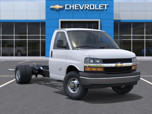 2026 Chevrolet Express Cutaway 4500 Van