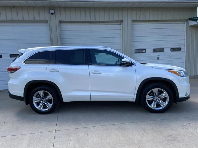 2016 Toyota Highlander Limited V6