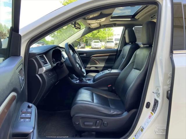 2016 Toyota Highlander Limited V6