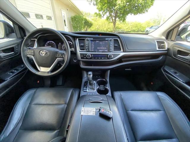 2016 Toyota Highlander Limited V6