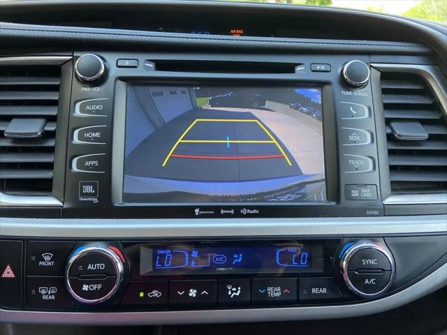 2016 Toyota Highlander Limited V6